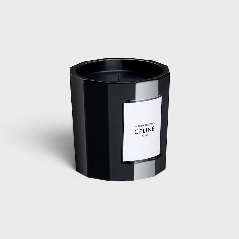 papiers froisseacutes
perfumed candle 8.4 oz