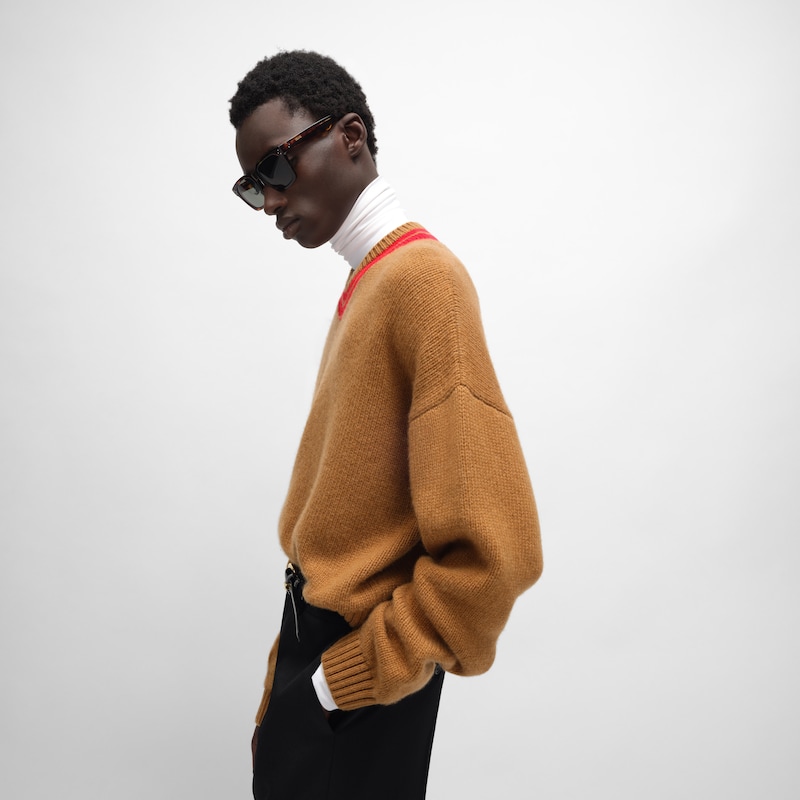 v-neck sweater in cashmere