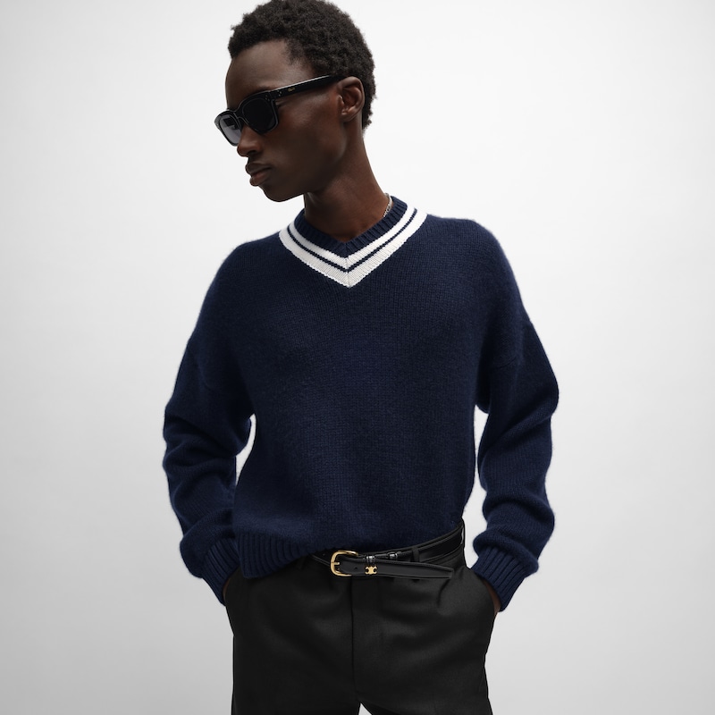 v-neck sweater in cashmere