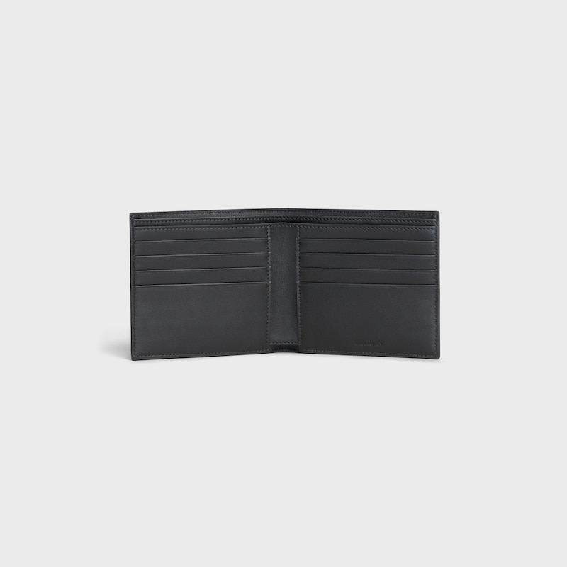 bi-fold card holder in grained calfskin