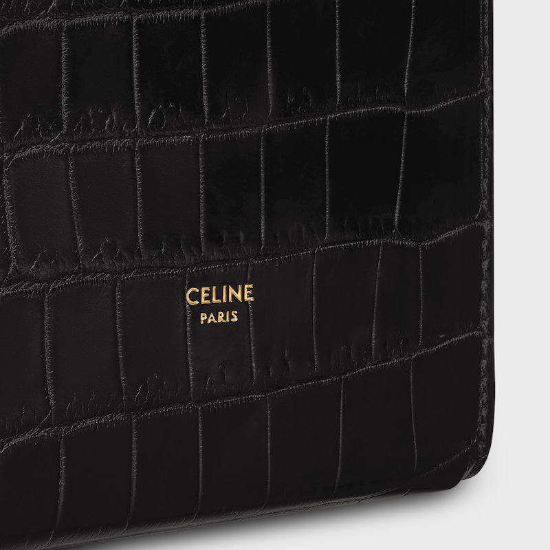 bookend in crocodile