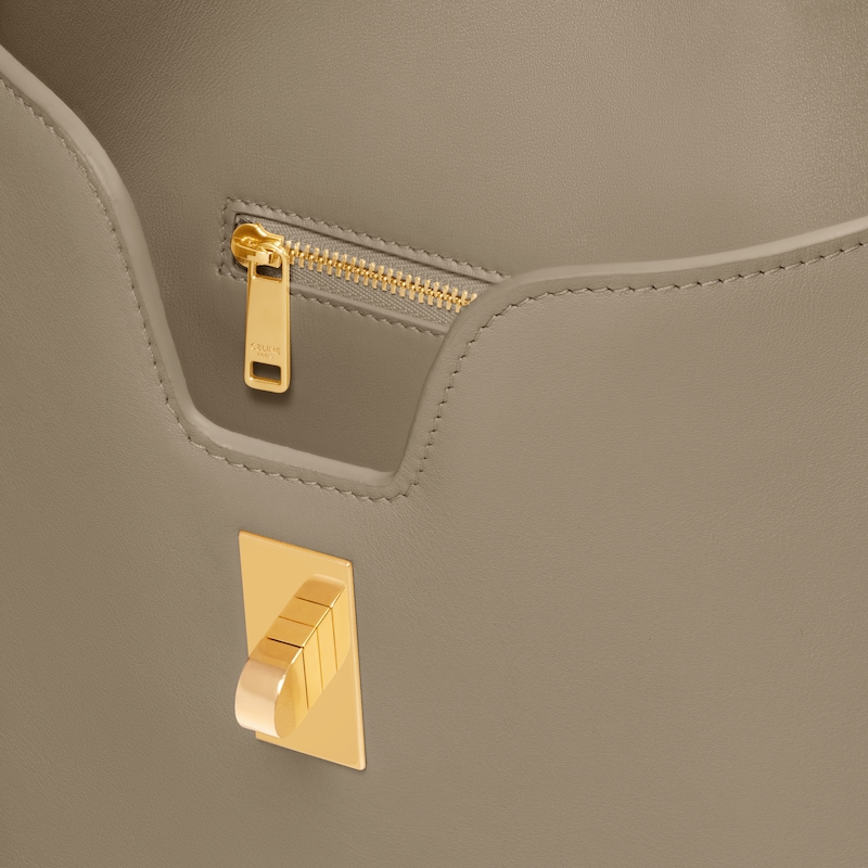 medium camille 16 soft bag in smooth calfskin