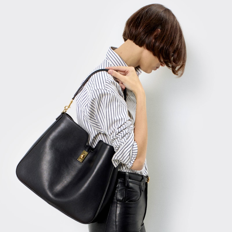 medium camille 16 soft bag in smooth calfskin