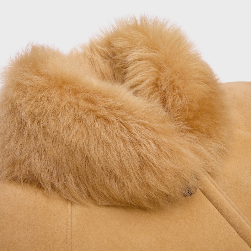 coat in suede
