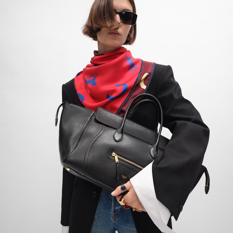 medium new luggage in supple shiny lambskin