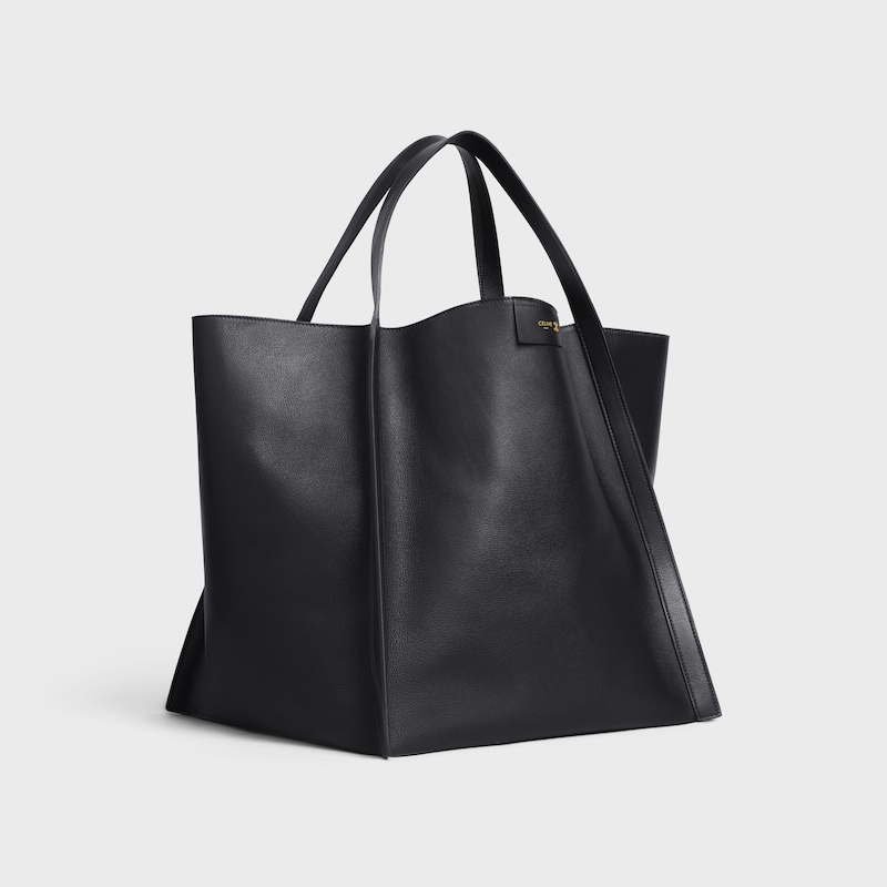 medium cubo bag in supple calfskin