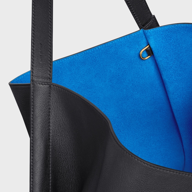 medium cubo bag in supple calfskin