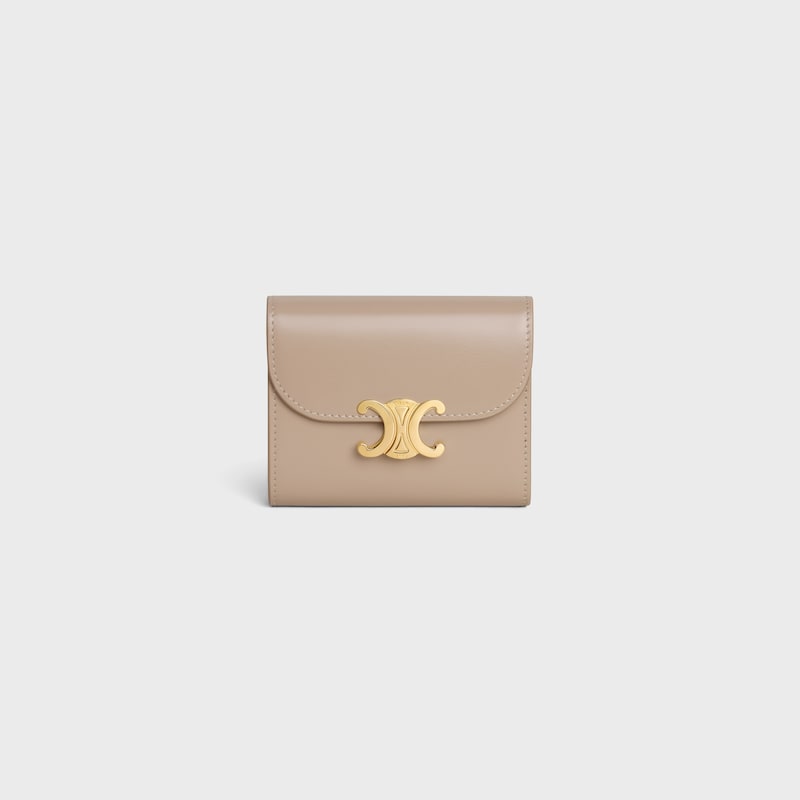 small flap wallet triomphe in shiny calfskin