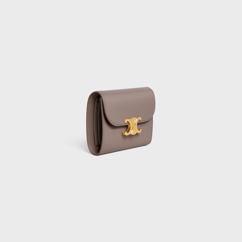 small flap wallet triomphe in shiny calfskin