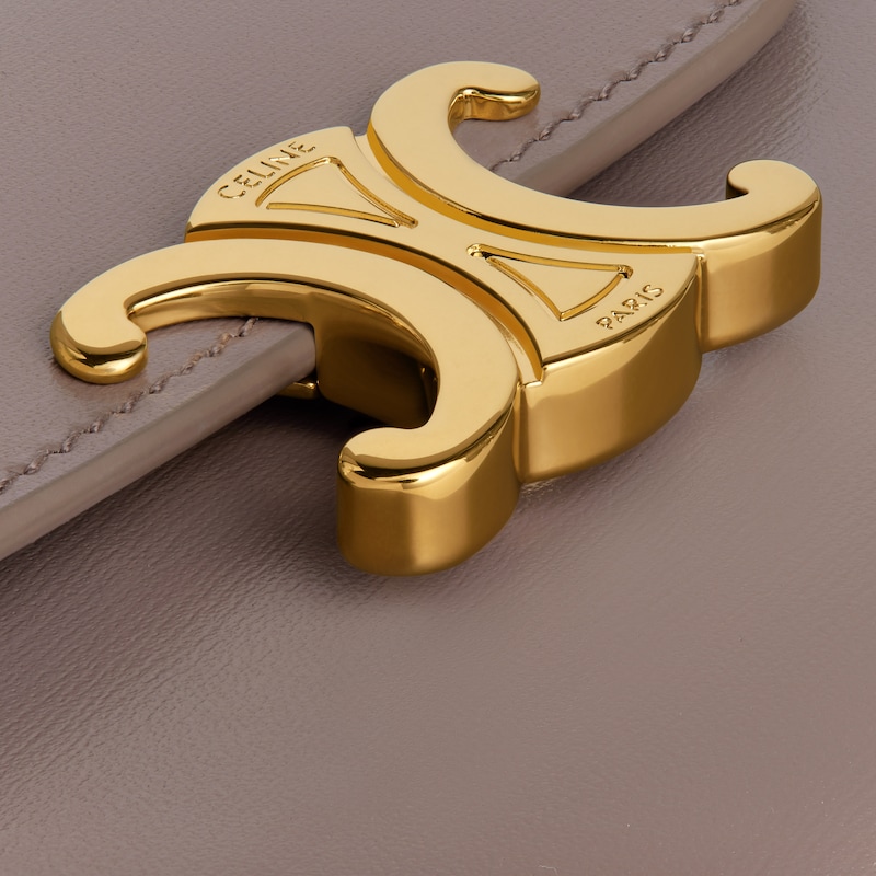 small flap wallet triomphe in shiny calfskin