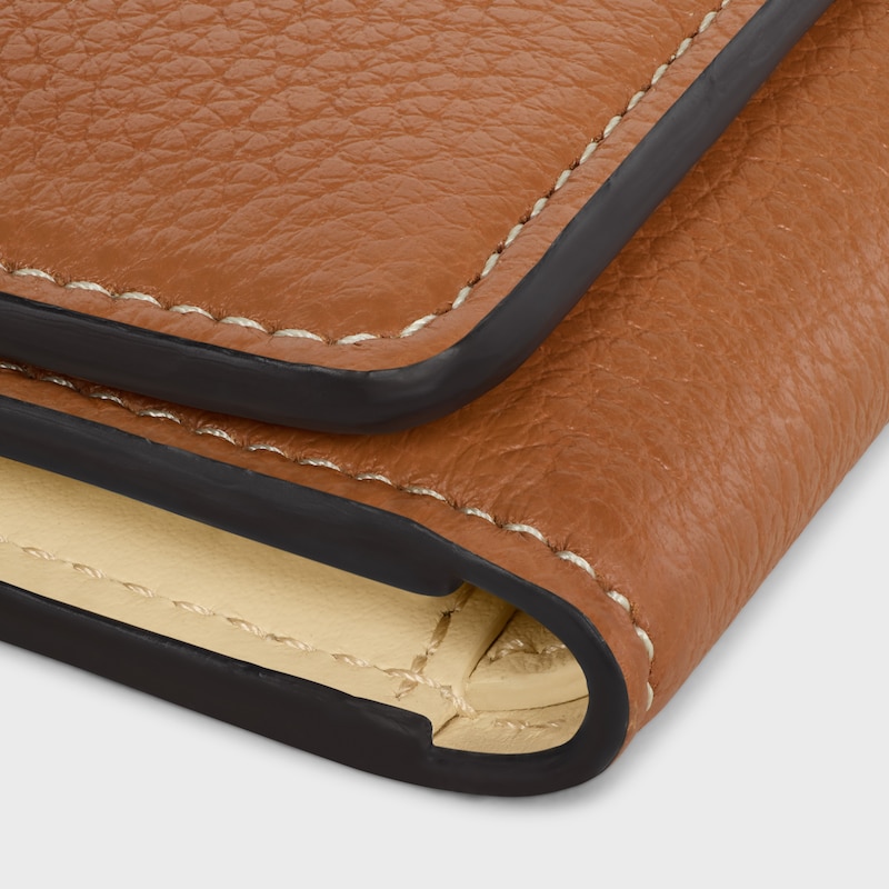 fine wallet in supple grained calfskin