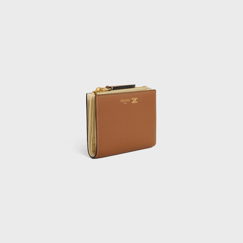compact wallet in supple grained calfskin